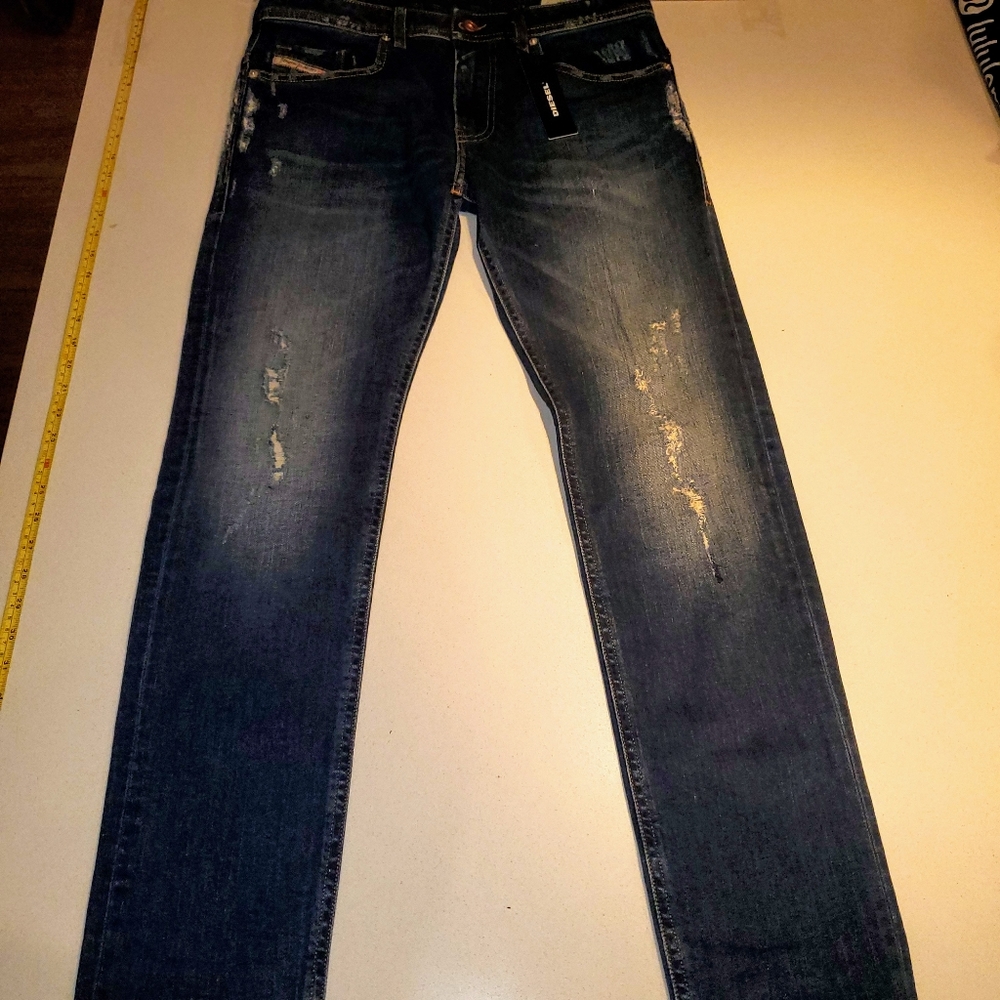 🆕️ Diesel Thommer Jeans European Model 32